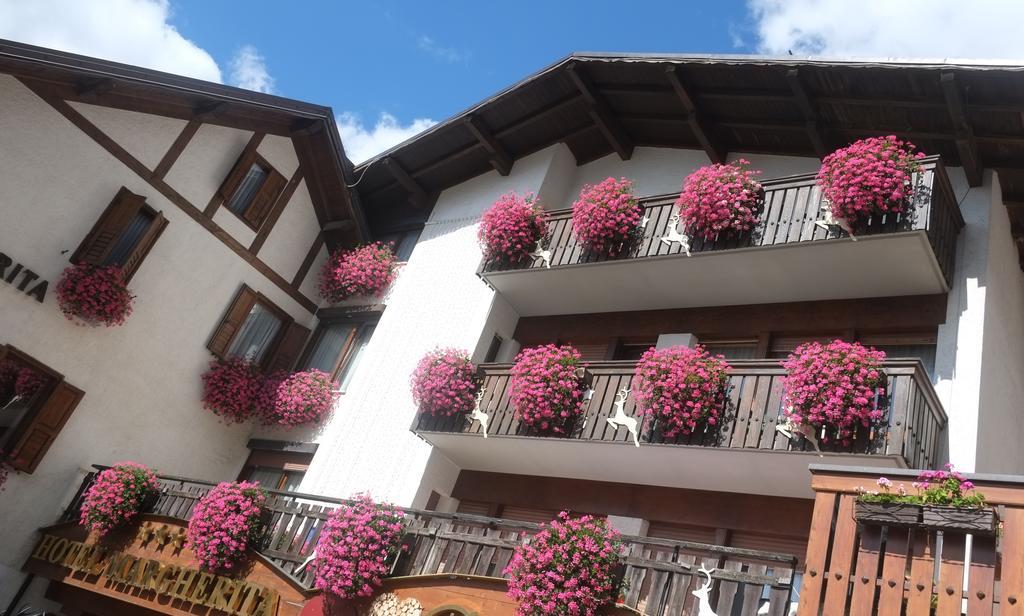 Hotel Margherita Сан Мартино ди Кастроза Екстериор снимка