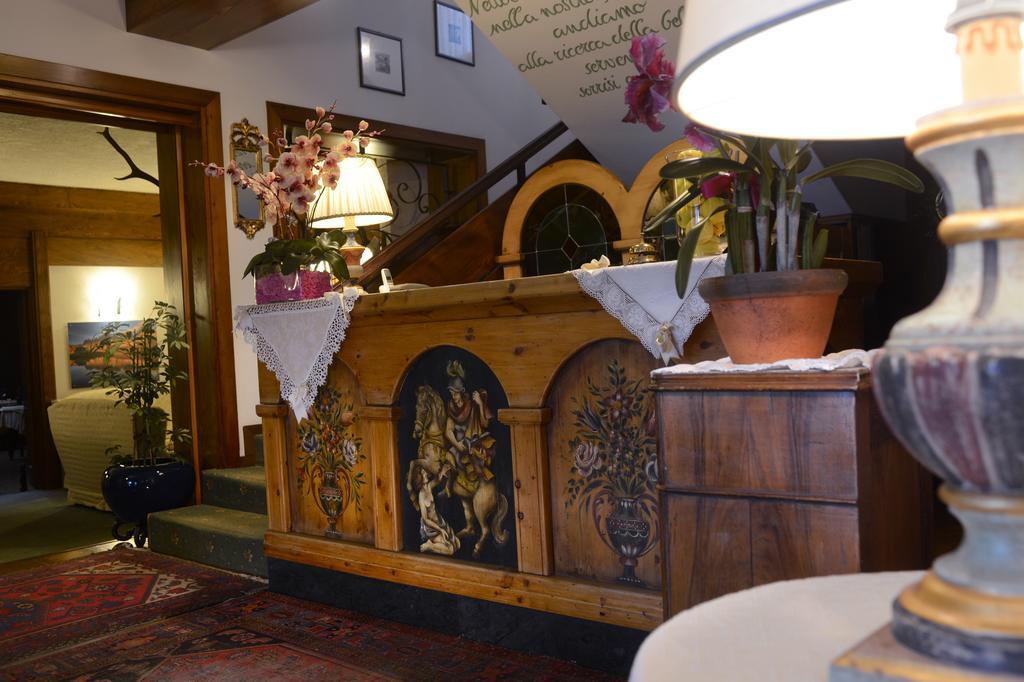 Hotel Margherita Сан Мартино ди Кастроза Екстериор снимка